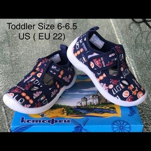 Toddler shoes for boys and girls